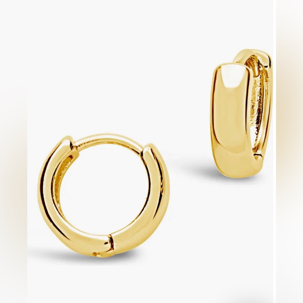 Gold vermeil huggie hoop earrings
